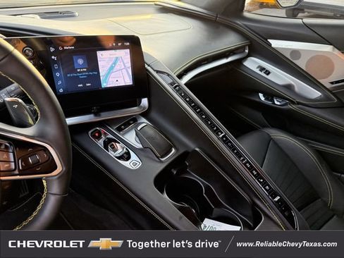 Used 2025 Chevrolet Corvette Stingray Premium Cpe w/ Z51 Performance Package RWD image 8