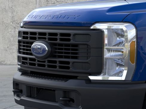 New 2026 Ford F250 XL w/ XL Off-Road Package image 17