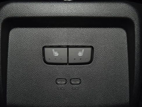 New 2025 Chevrolet Equinox EV RS w/ Convenience Package II image 40