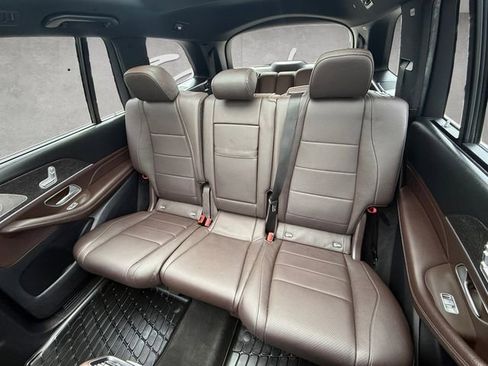 Used 2022 Mercedes-Benz GLS 450 4MATIC image 22