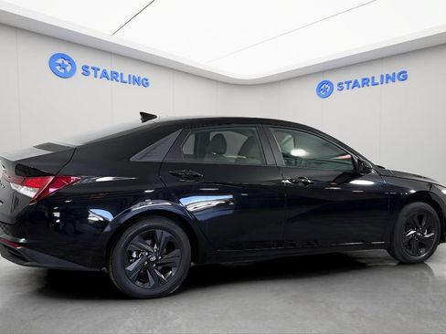 Used 2022 Hyundai Elantra SEL w/ Convenience Package FWD image 10