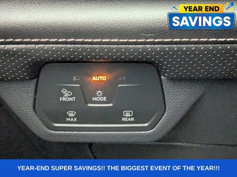 Used 2025 Volkswagen Atlas Cross Sport SEL Premium R-Line image 40