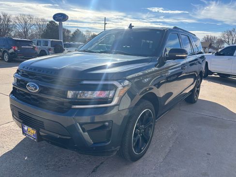 Used 2024 Ford Expedition Max Limited image 7