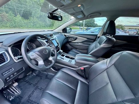 Used 2018 Nissan Murano SL w/ Midnight Edition Package FWD image 8