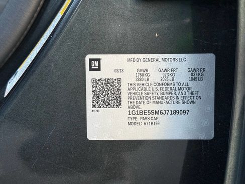 Used 2018 Chevrolet Cruze LT w/ Sun And Sound Package FWD image 10