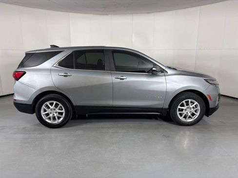 Used 2023 Chevrolet Equinox LT FWD image 9