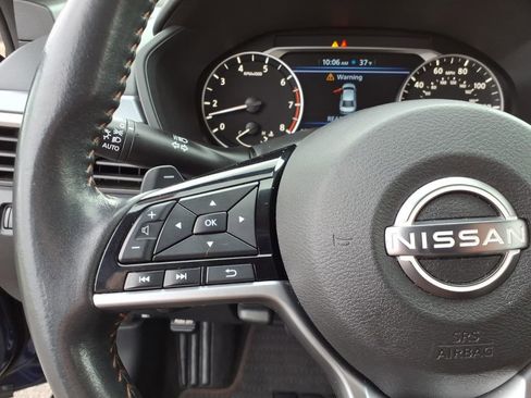 Certified 2023 Nissan Altima 2.5 SR FWD image 9