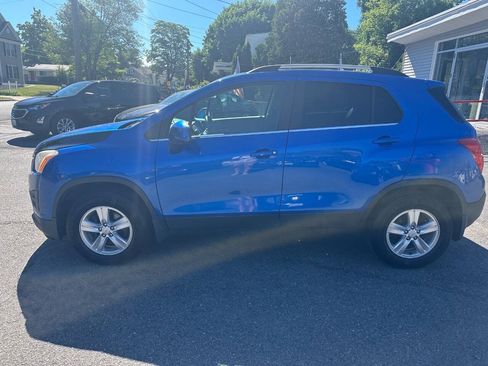Used 2015 Chevrolet Trax LT w/ LT Plus Package AWD/4WD image 8