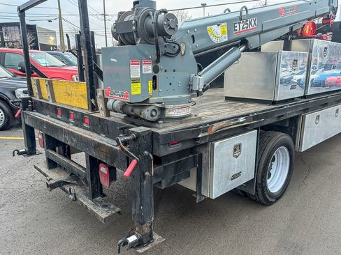 Used 2022 Ford F550 2WD Regular Cab Super Duty image 8