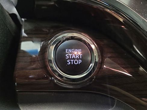 Used 2015 Toyota Avalon XLE Touring image 25