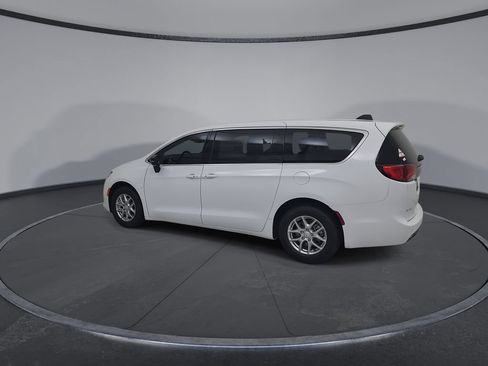 New 2027 Chrysler Pacifica LX FWD image 10