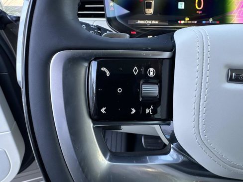 New 2026 Land Rover Range Rover Long Wheelbase SE AWD/4WD image 31
