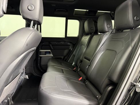 Used 2023 Land Rover Defender 110 S AWD/4WD image 21