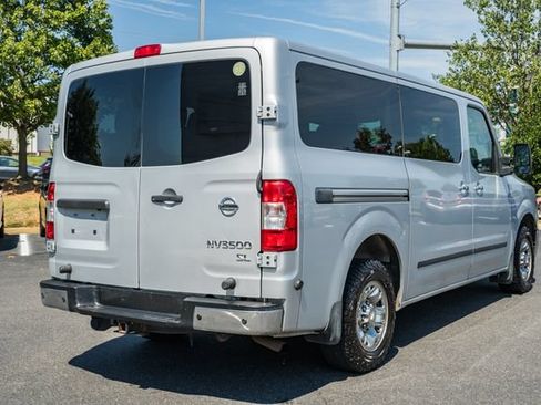 Used 2018 Nissan NV 3500 SL RWD image 5