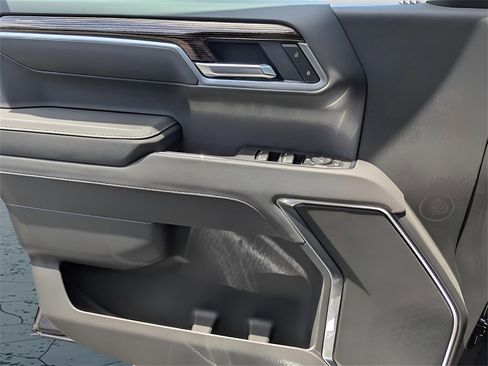 New 2026 GMC Sierra 1500 Elevation image 23