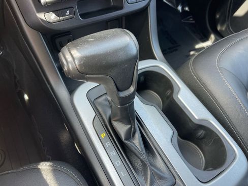 Used 2020 Chevrolet Colorado ZR2 w/ ZR2 Midnight Special Edition image 16