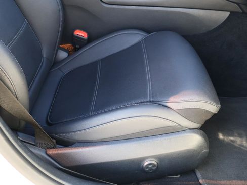 Used 2024 Mercedes-Benz C 300 4MATIC Sedan image 18