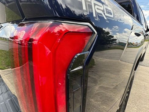 Used 2022 Toyota Tundra SR5 RWD image 9