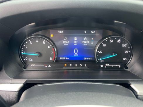 Certified 2022 Ford Explorer XLT w/ Equipment Group 202A image 22