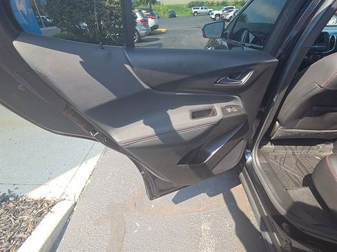 Used 2022 Chevrolet Equinox RS AWD/4WD image 15