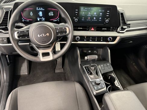 Used 2023 Kia Sportage LX AWD/4WD image 15