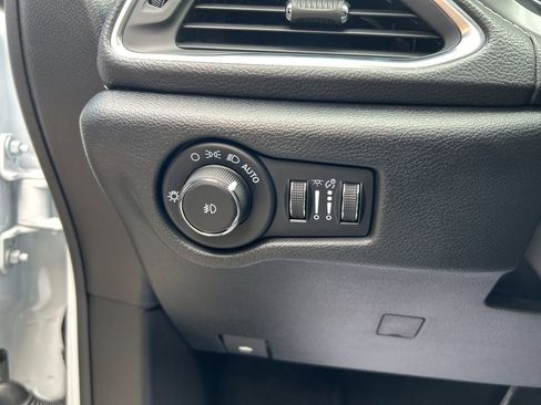 New 2026 Chrysler Pacifica Limited w/ S Appearance Package FWD image 40