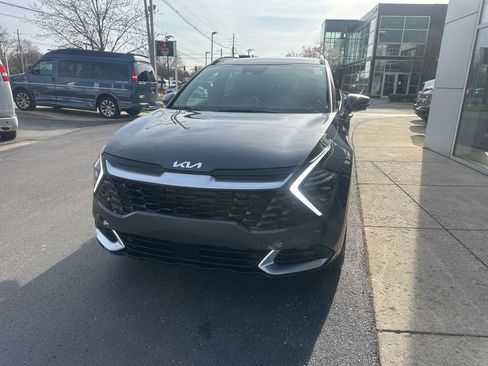 Used 2025 Kia Sportage SX image 7