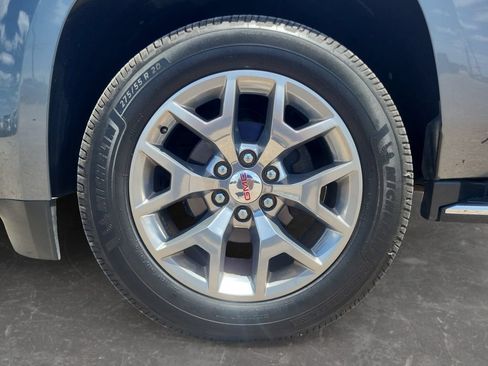 Used 2020 GMC Yukon XL SLT w/ Open Road Package RWD image 9