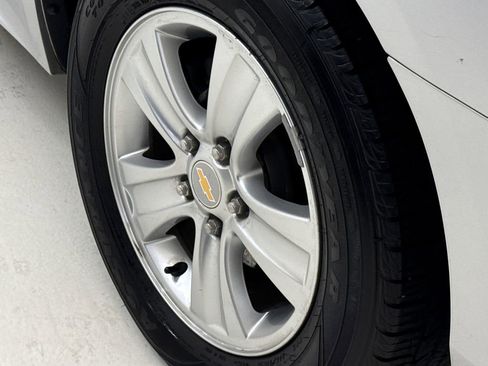 Used 2013 Chevrolet Impala LS FWD image 11