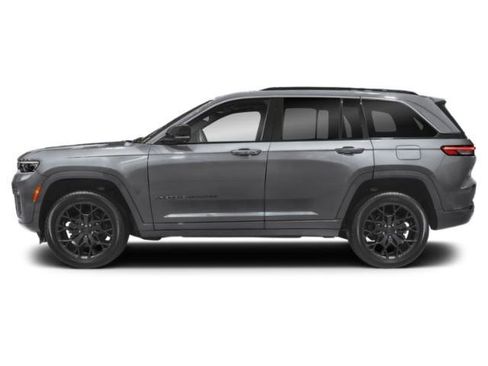 New 2026 Jeep Grand Cherokee Altitude AWD/4WD image 2