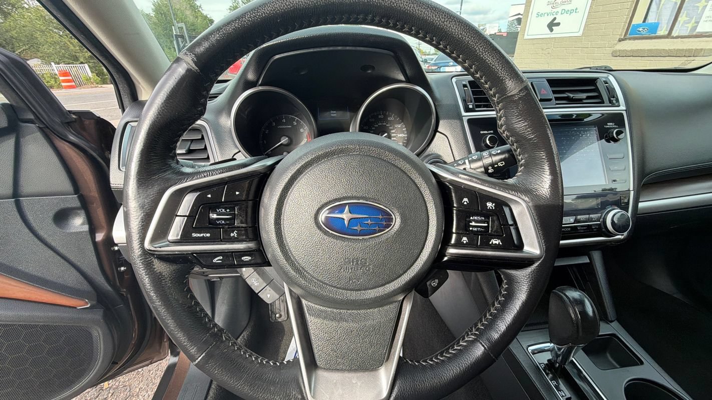 Used 2019 Subaru Outback 3.6R Touring AWD/4WD image 15