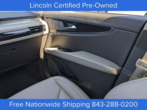 Certified 2023 Lincoln Nautilus AWD w/ Premium Package image 18