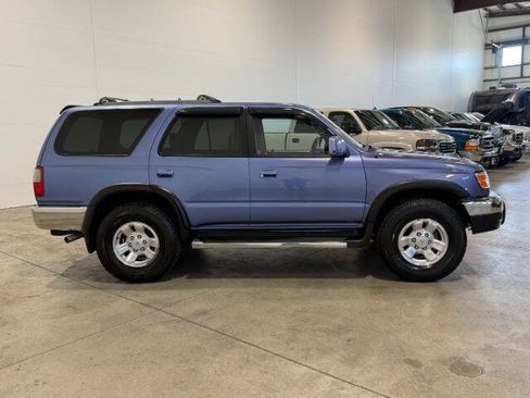 Used 2000 Toyota 4Runner SR5 AWD/4WD image 7