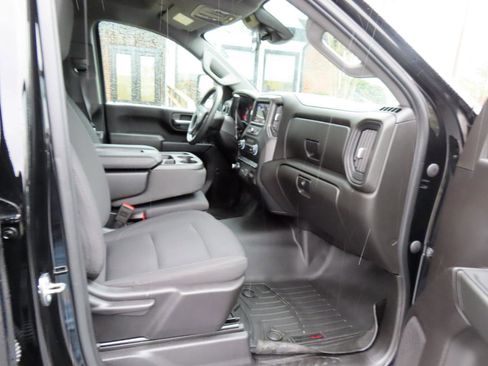 Used 2024 Chevrolet Silverado 2500 Custom w/ Z71 Off-Road Package image 20