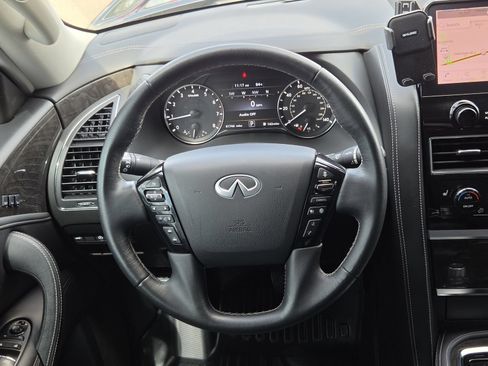 Used 2024 INFINITI QX80 Luxe RWD image 25
