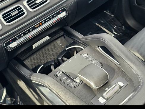 Certified 2026 Mercedes-Benz GLS 450 4MATIC image 35