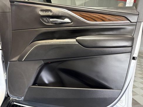 Used 2022 Cadillac Escalade Sport Platinum w/ Heavy-Duty Trailer Package image 21