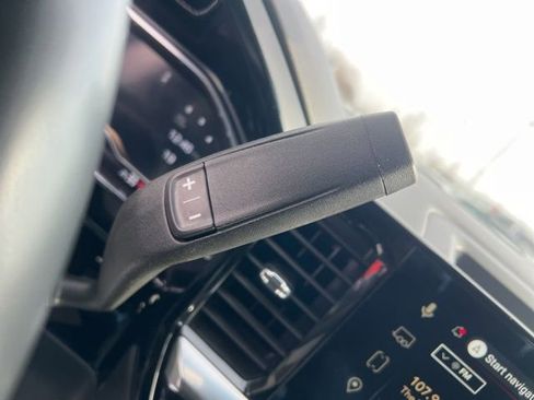 Used 2025 GMC Sierra 1500 SLT image 16