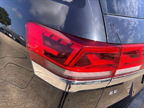 Used 2025 Volkswagen Atlas SE FWD image 27