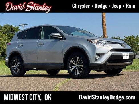 Used 2018 Toyota RAV4 XLE FWD image 1