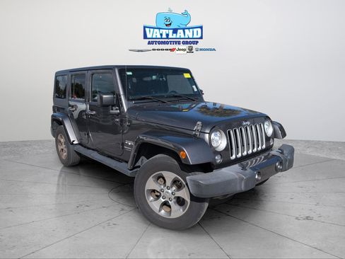 Certified 2018 Jeep Wrangler Unlimited Sahara image 30