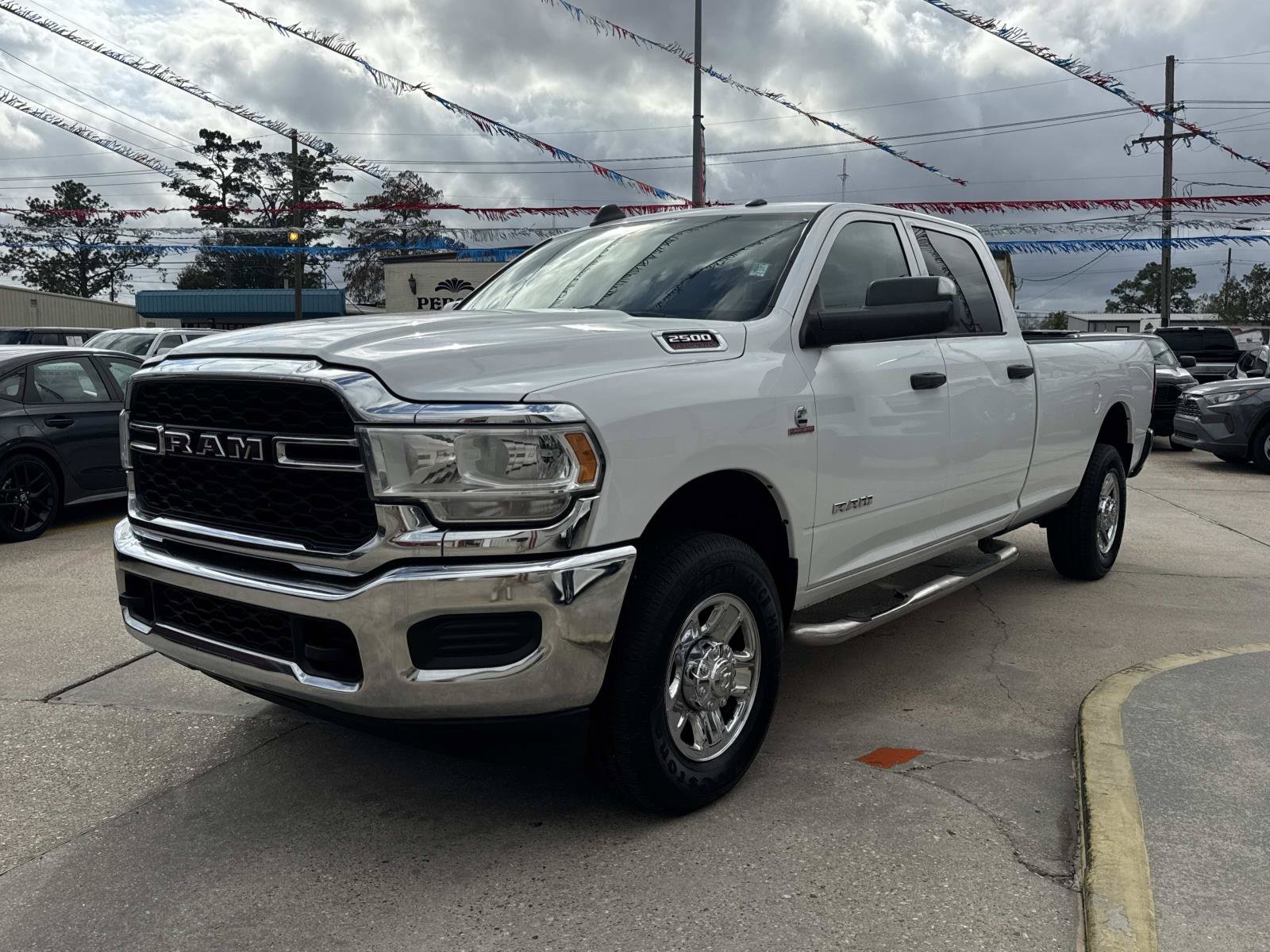 Used 2021 RAM 2500 Tradesman w/ Chrome Appearance Group AWD/4WD image 3