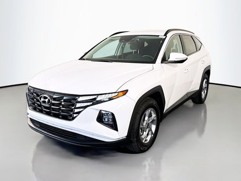 Used 2023 Hyundai Tucson SEL FWD image 4