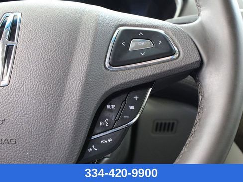 Used 2018 Lincoln MKX Select w/ Select Plus Package image 27