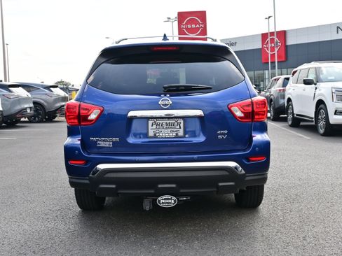 Used 2020 Nissan Pathfinder SV image 7
