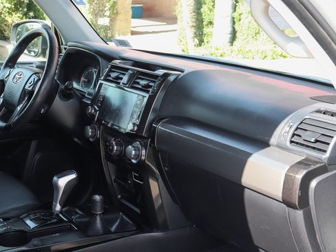 Used 2022 Toyota 4Runner TRD Off-Road Premium image 41