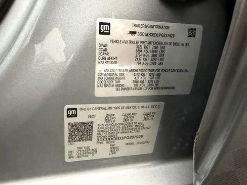 Used 2023 Chevrolet Silverado 1500 Custom Trail Boss w/ LPO, Dark Essentials Package image 17