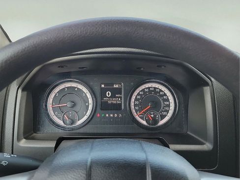 Used 2024 RAM 1500 Classic SLT AWD/4WD image 18