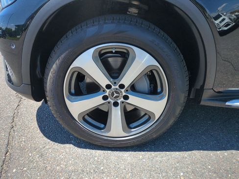 Used 2019 Mercedes-Benz GLC 300 4MATIC Coupe image 10