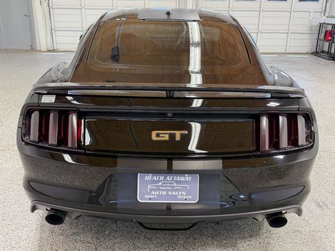 Used 2017 Ford Mustang GT Premium w/ GT Performance Package RWD image 3